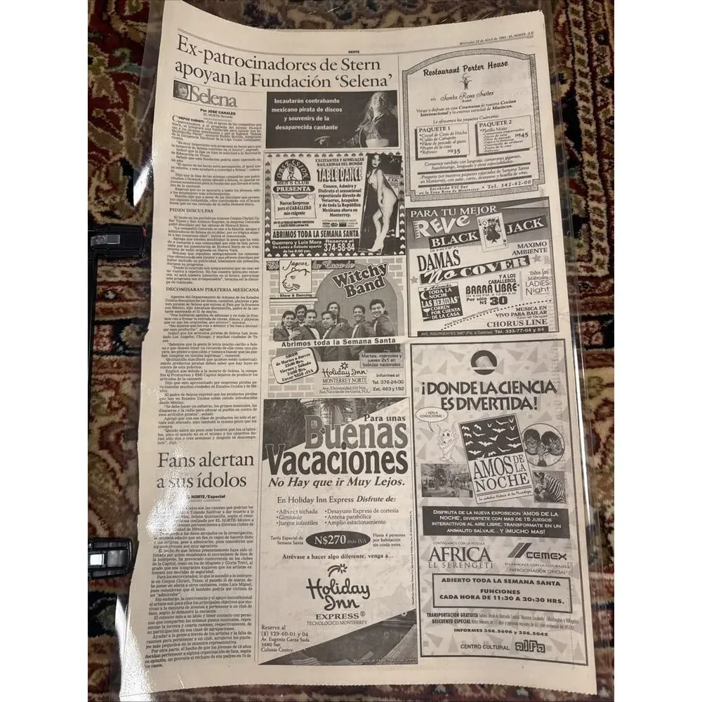 Vintage 1995 Selena Quintanilla Newspaper El Norte Gente Section